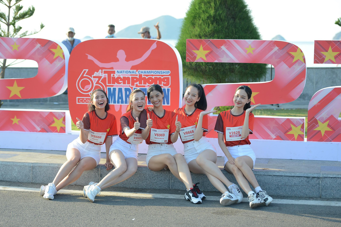 Các VĐV tranh tài ở 4 cự ly thi đấu: 42,195km; 21,1km và 10km cho cả VĐV chuyên nghiệp và phong trào. Cự ly 5km chỉ dành riêng cho VĐV chuyên nghiệp tham gia.