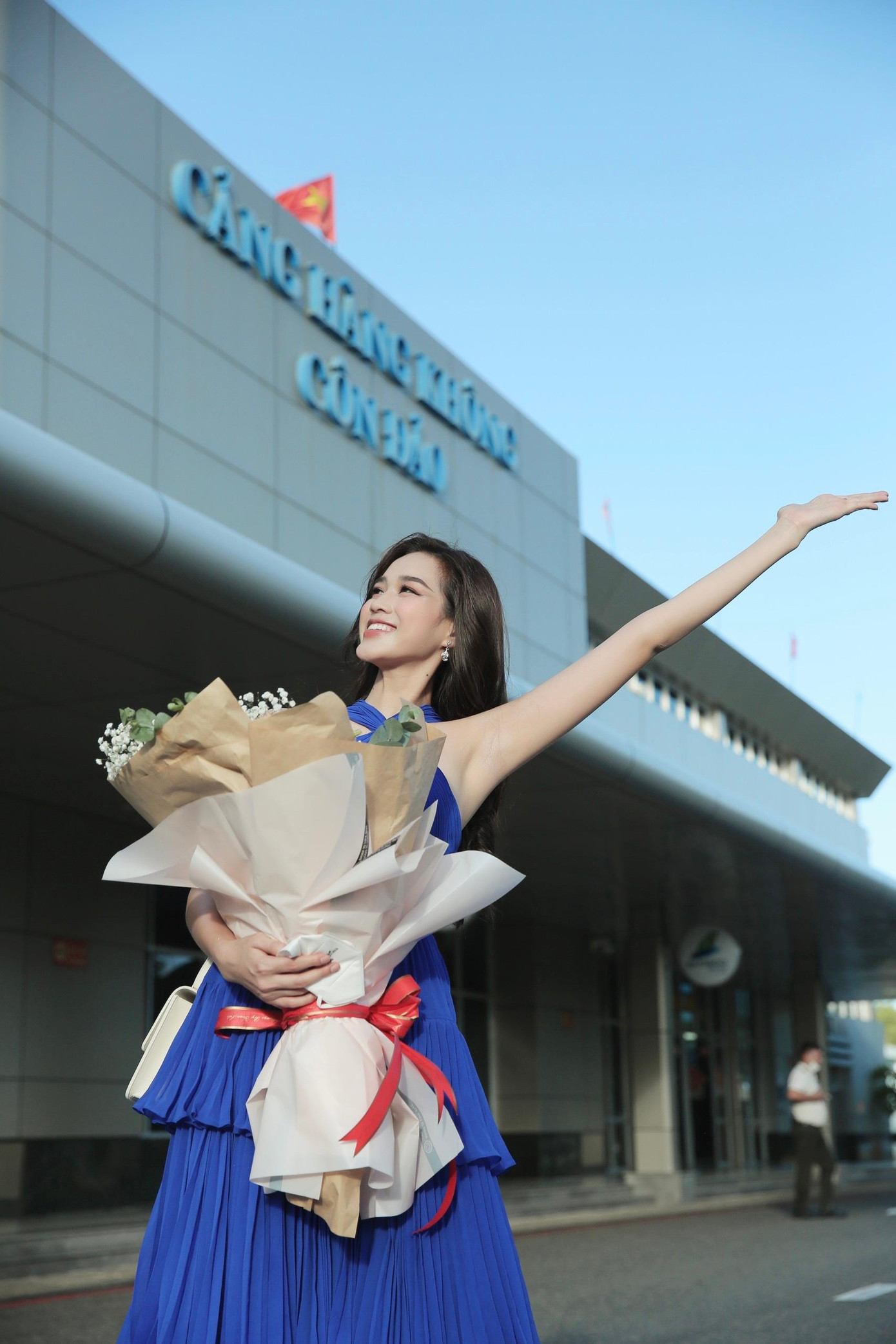 Cung đường chạy 42,195km tại Giải Vô địch Quốc gia Marathon và cự ly dài báo Tiền Phong được thiết kế không lặp, đưa các VĐV qua những danh thắng nổi tiếng nhất ở Côn Đảo. Các VĐV sẽ xuất phát từ khu vực Quảng trường Cột cờ Côn Đảo, chạy qua cầu tàu 914 lịch sử, ngang qua những trại giam, nghĩa trang Hàng Dương, Hàng Keo, vòng quanh hồ nước ngọt lớn nhất đảo, hồ hoa sen, hoa súng rực rỡ, xuyên qua khu rừng nguyên sinh thuộc vườn quốc gia Côn Đảo hay băng qua cây cầu Ma Thiên Lãnh hiểm trở...