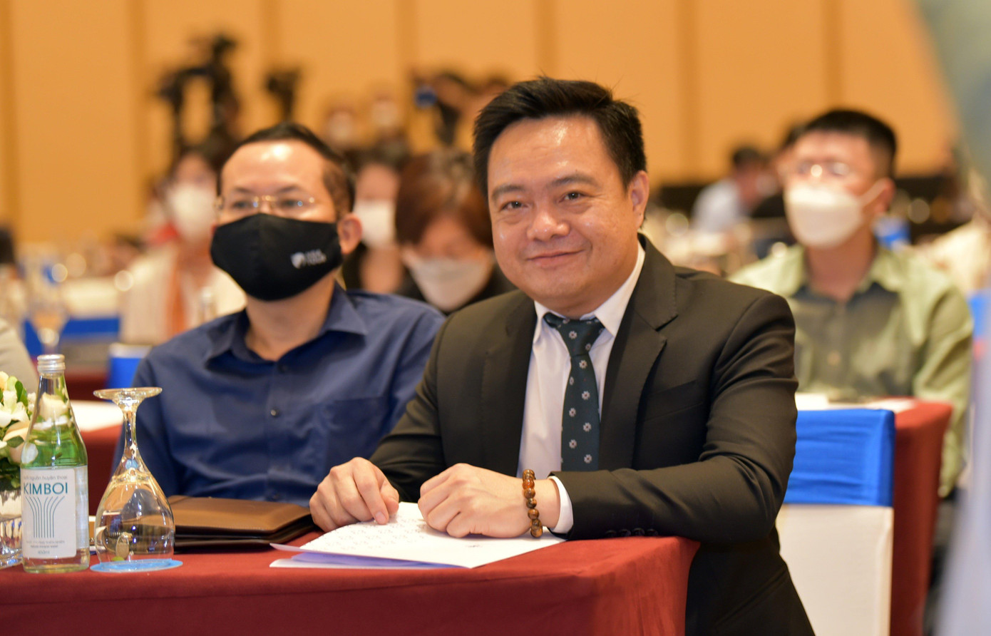 Ông Bùi Văn Phượng – Tổng Giám đốc Công ty CP Tiền Phong Ông Bùi Văn Phượng – Tổng Giám đốc Công ty CP Tiền Phong