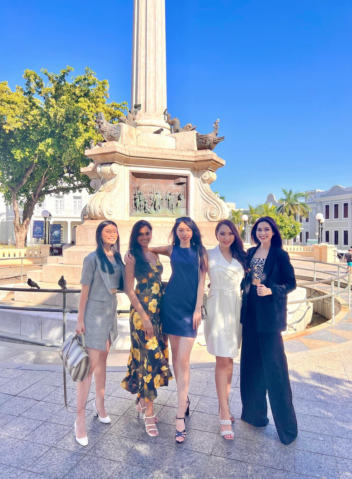 Sau khi có mặt tại Puerto Rico, Đỗ Thị Hà đã hội ngộ dàn thí sinh và bước vào những hoạt động đầu tiên cùng với các thí sinh trong top 40.