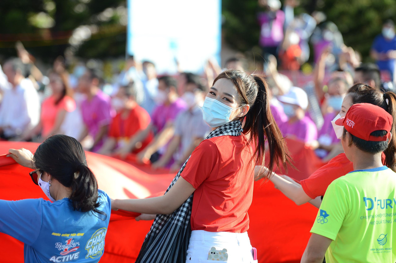 Ngay sau khi trở về Việt Nam từ cuộc thi Miss World 2021, Hoa hậu Đỗ Thị Hà đã có mặt tại Côn Đảo để tham gia đồng hành cùng Giải Vô địch Quốc gia marathon và cự ly dài báo Tiền Phong (Tiền Phong Marathon) lần thứ 63.