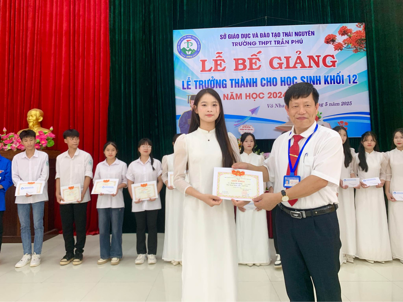 Ảnh: Trường THPT Trần Phú - Võ Nhai - Thái Nguyên. Ảnh: Trường THPT Trần Phú - Võ Nhai - Thái Nguyên.