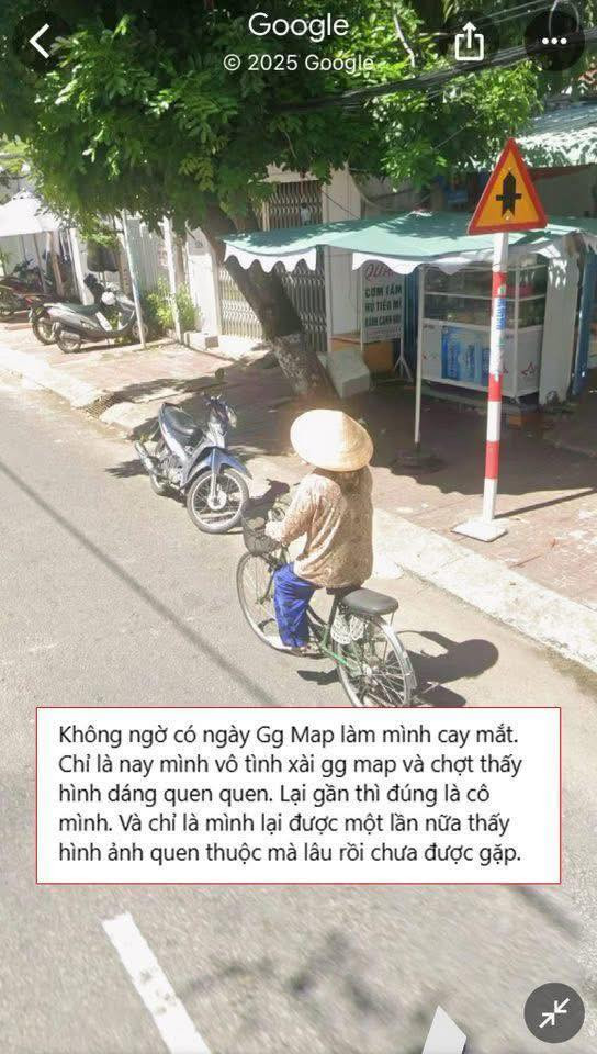 Trend tìm lại hình bóng xưa trên Google Maps đã khiến cõi mạng một phen "khóc cạn nước mắt". Ảnh: Weibo Việt Nam Trend tìm lại hình bóng xưa trên Google Maps đã khiến cõi mạng một phen "khóc cạn nước mắt". Ảnh: Weibo Việt Nam