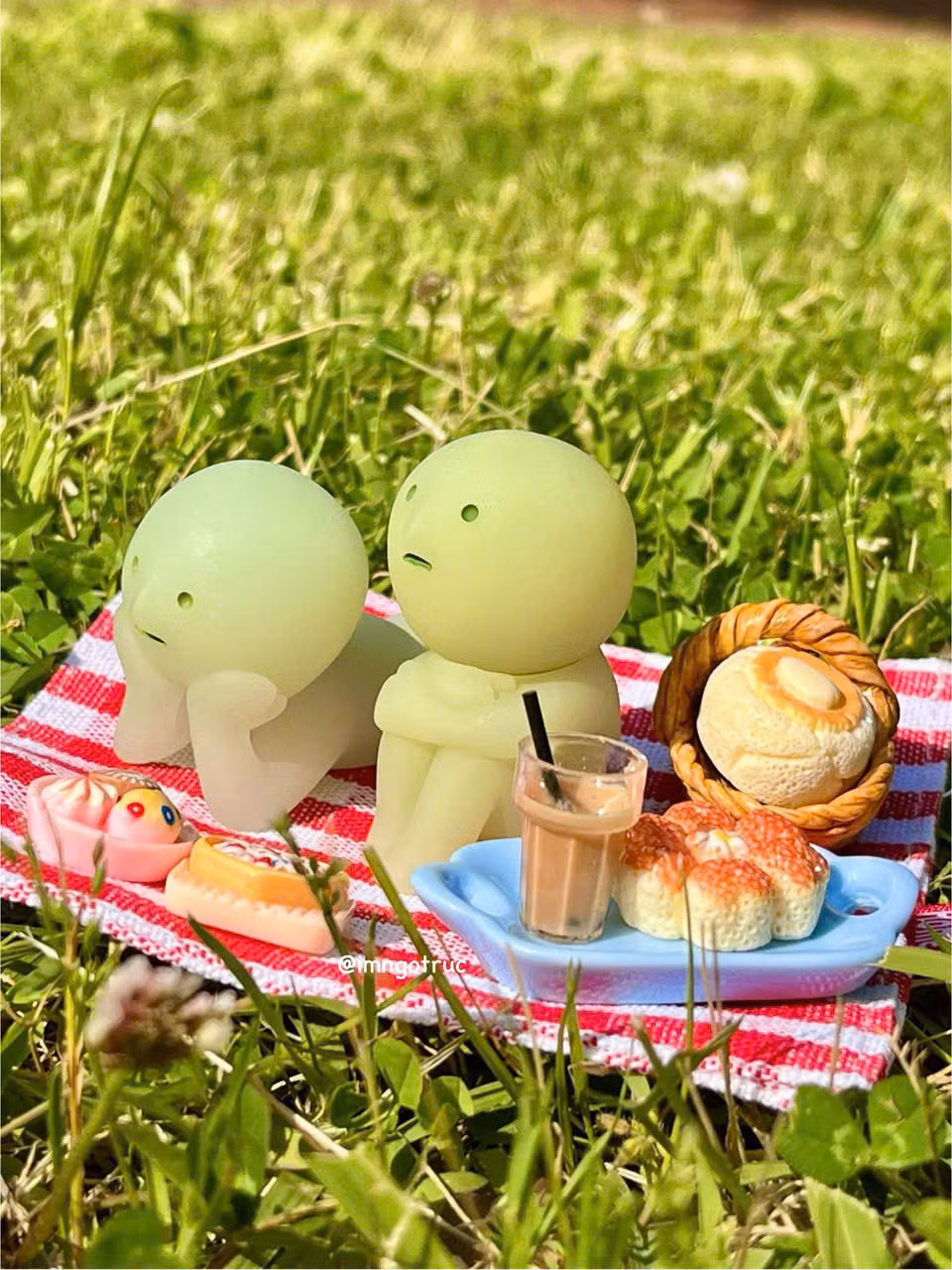 Hình ảnh "chậm mà chill" của Smiski đem lại nguồn năng lượng tích cực. Ảnh: Ngô Trúc Hình ảnh "chậm mà chill" của Smiski đem lại nguồn năng lượng tích cực. Ảnh: Ngô Trúc