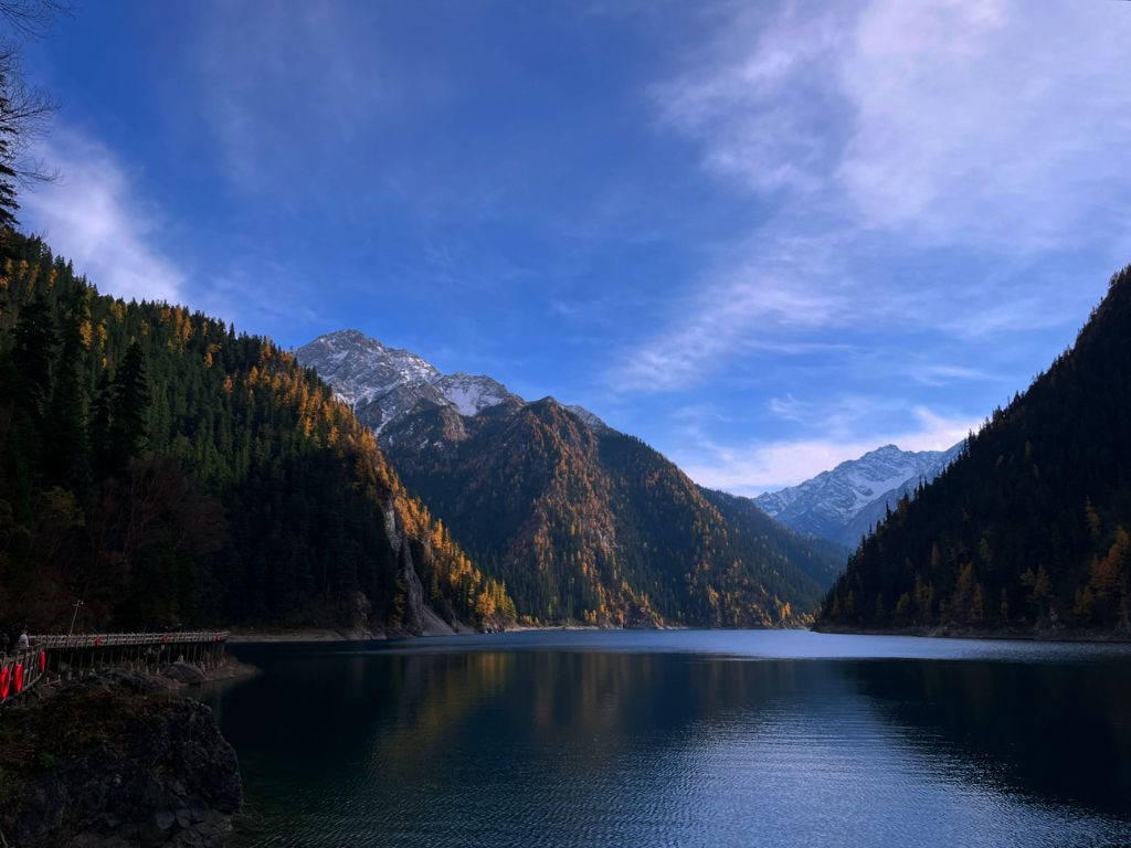 Khung cảnh đẹp như một bức tranh.