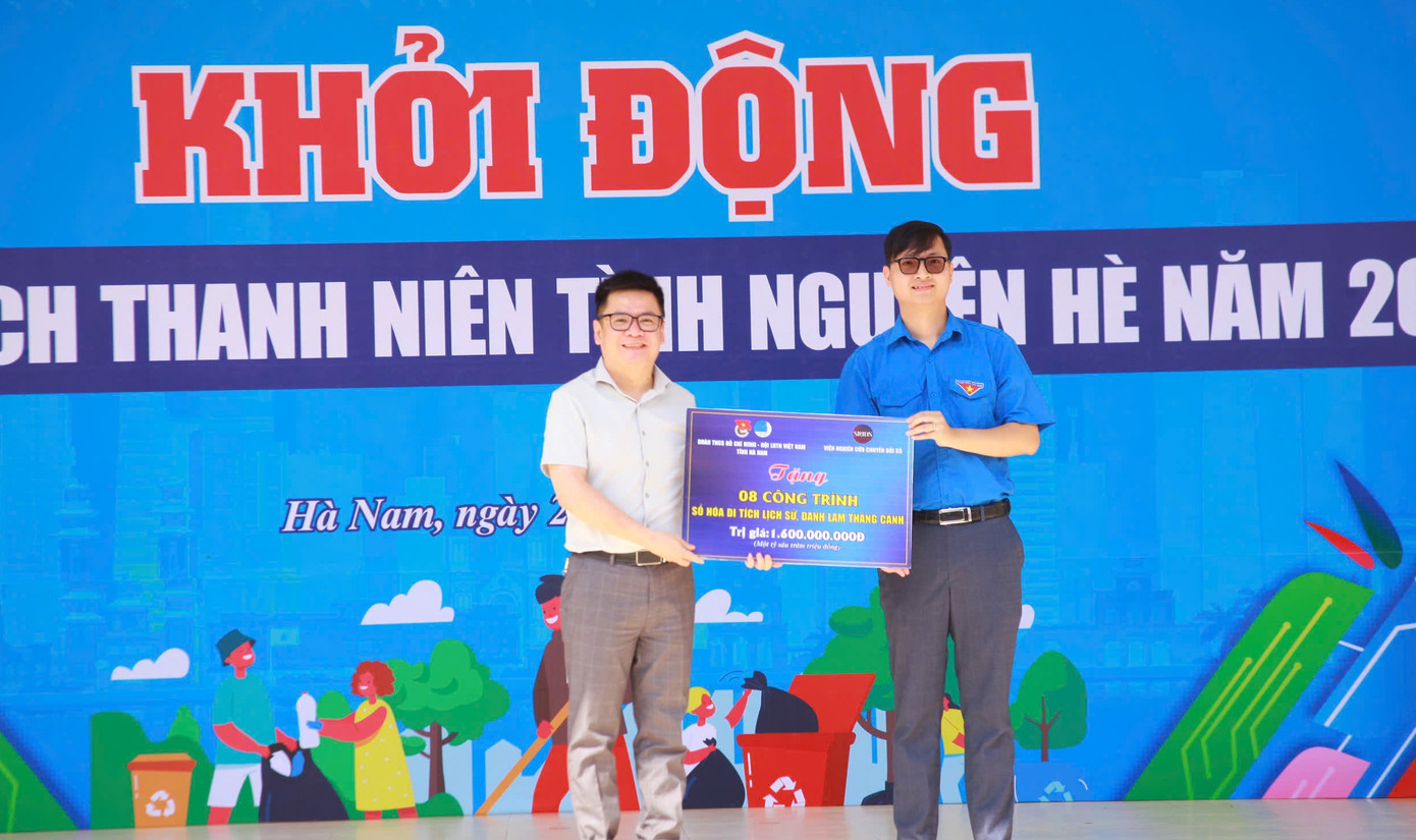 Viện nghiên cứu chuyển đổi số trao tặng thanh niên tỉnh Hà Nam 8 công trình số hóa di tích lịch sử, danh lam thắng cảnh. Viện nghiên cứu chuyển đổi số trao tặng thanh niên tỉnh Hà Nam 8 công trình số hóa di tích lịch sử, danh lam thắng cảnh.