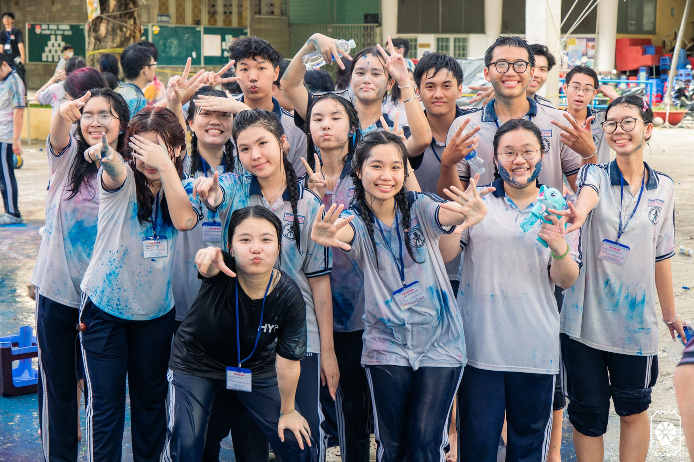 Trận waterfight tại Trần Chuyên sẽ luôn chiếm giữ vị trí đặc biệt trong lòng các cô cậu học trò. Trận waterfight tại Trần Chuyên sẽ luôn chiếm giữ vị trí đặc biệt trong lòng các cô cậu học trò.