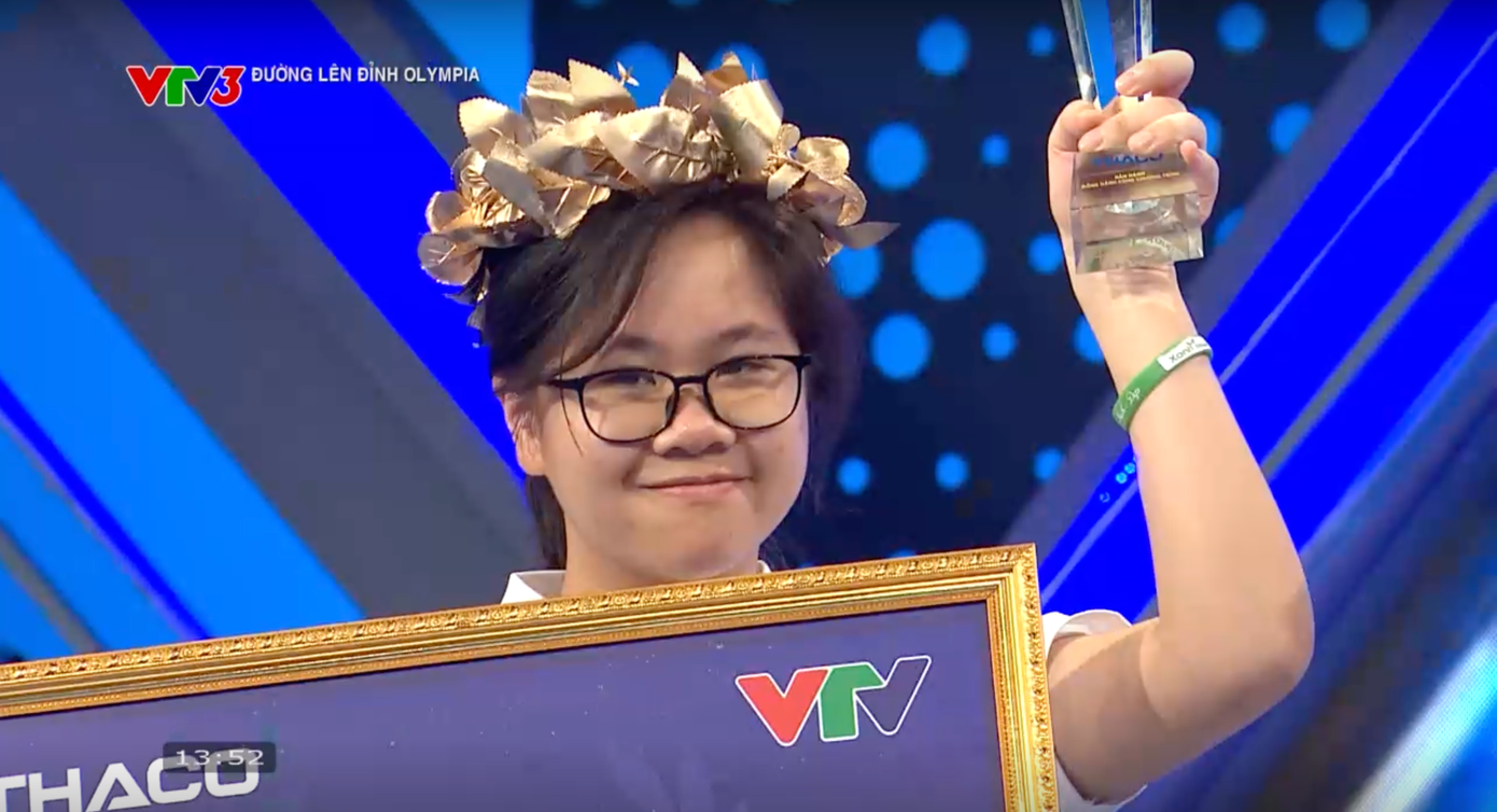 Nữ sinh Quảng Trị xuất sắc giành vòng nguyệt quế. Nữ sinh Quảng Trị xuất sắc giành vòng nguyệt quế.