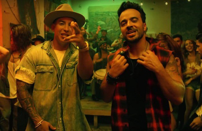 Despacito hiện tại là video có lượt xem cao thứ nhì trên YouTube. Despacito hiện tại là video có lượt xem cao thứ nhì trên YouTube.