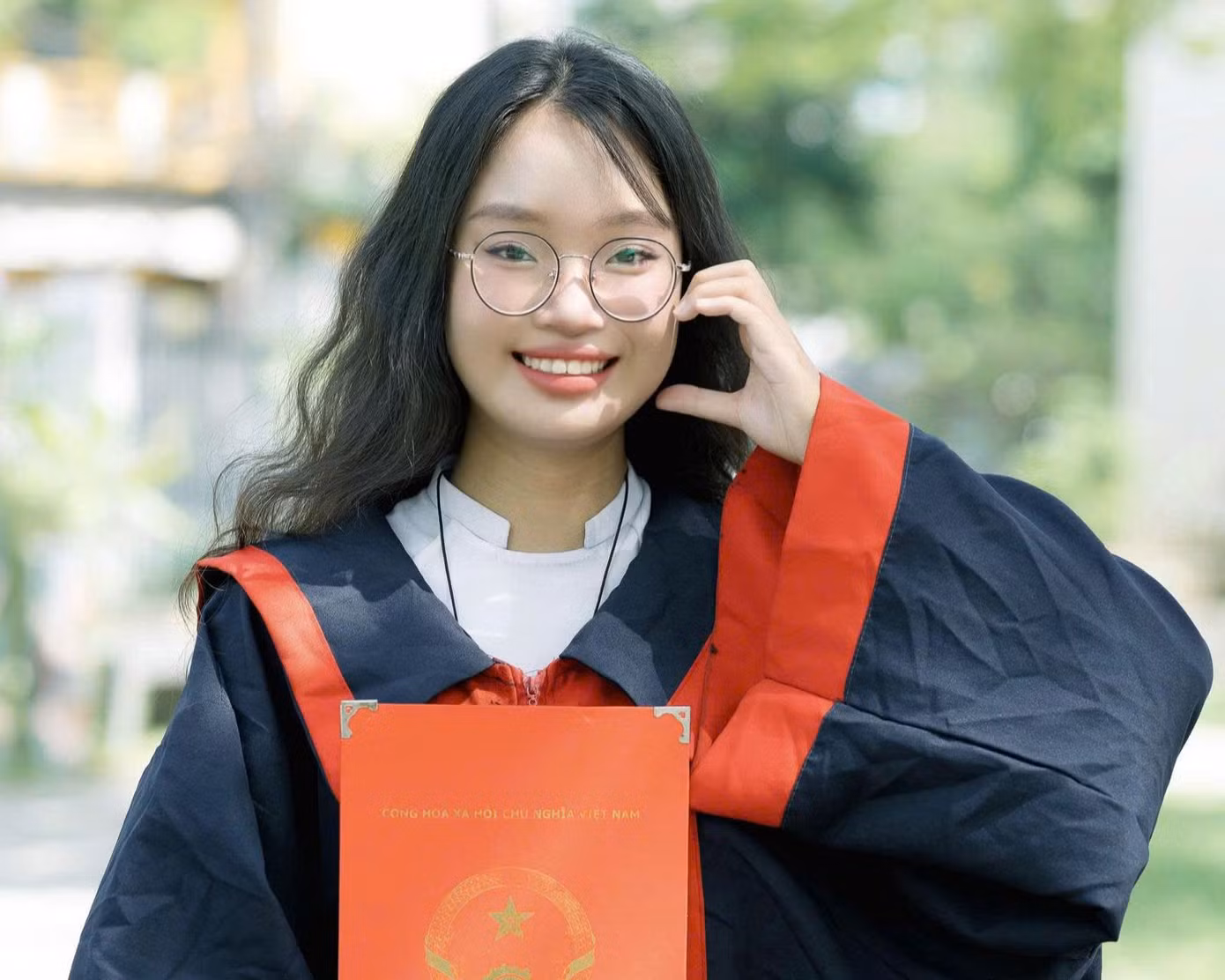 Nguyễn Thái Ngọc Minh đạt số điểm tuyệt đối môn Tiếng Anh trong kỳ thi tuyển sinh vào lớp 10 năm 2021 - 2022. Ảnh: NVCC