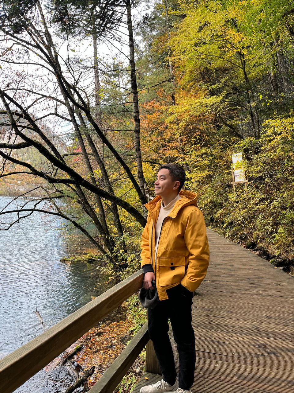 Tôi quyết định quay lại Cửu Trại Câu vào ngày hôm sau.