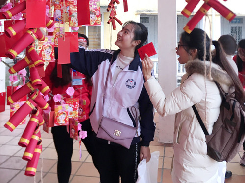 'Hot girl' hiến máu, xua tan băng giá ngày đông lạnh ảnh 18