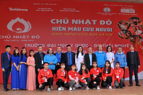 'Hot girl' hiến máu, xua tan băng giá ngày đông lạnh ảnh 24