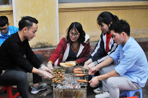 'Hot girl' hiến máu, xua tan băng giá ngày đông lạnh ảnh 23