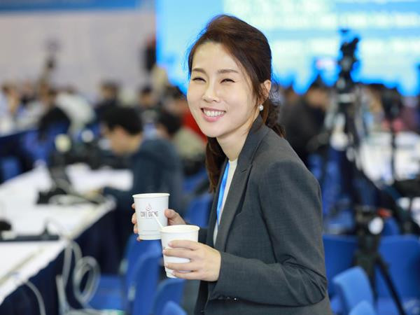 Những 'bóng hồng' gây ấn tượng tại thượng đỉnh Mỹ - Triều ảnh 6