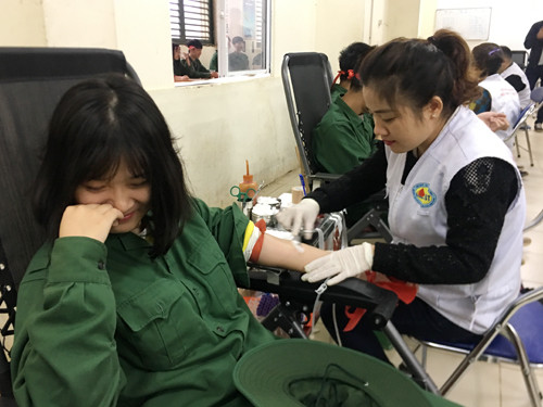 Gần 1.000 sinh viên hiến máu ảnh 12