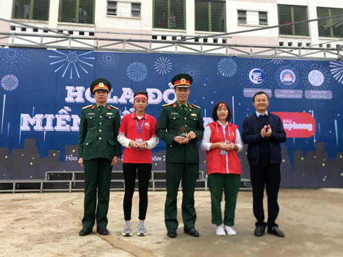 Gần 1.000 sinh viên hiến máu ảnh 13