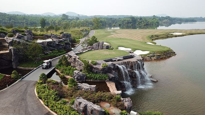 144 golfer và 6 giờ trải nghiệm thú vị trên sân Kings Course ảnh 60