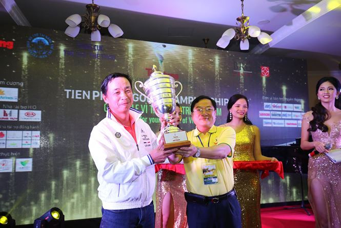 Cận cảnh cây trầm hương quý hiếm tại Tiền Phong Golf Championship ảnh 17 Cận cảnh cây trầm hương quý hiếm tại Tiền Phong Golf Championship ảnh 17