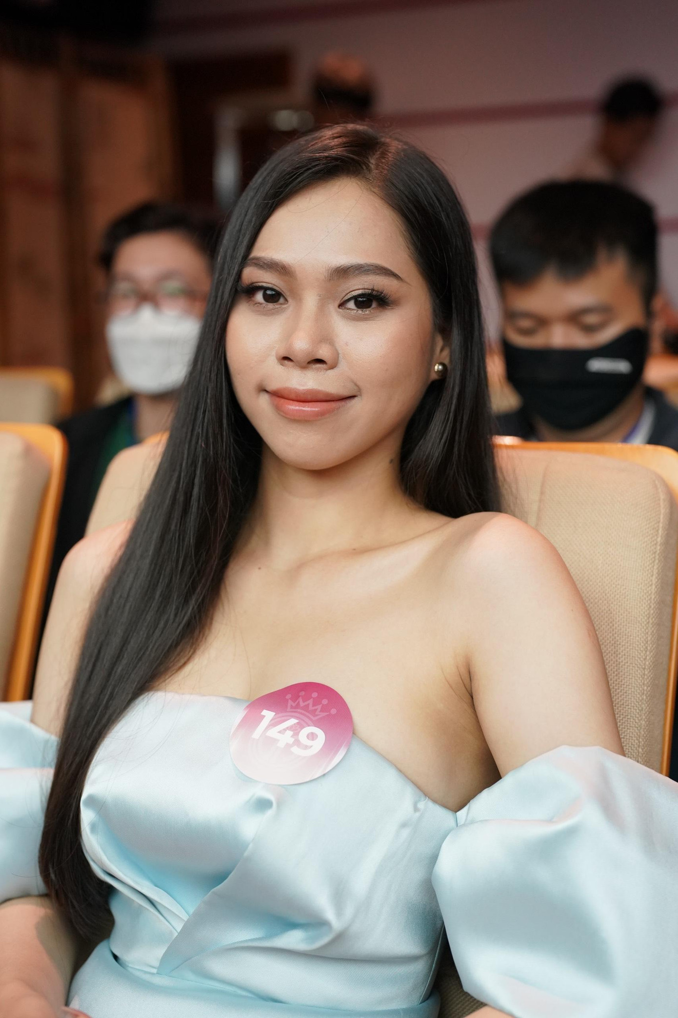 Cuộc thi năm nay vẫn có những tiêu chí cơ bản như thí sinh phải cao từ 1,63 m trở lên, chưa lập gia đình, chưa có con.