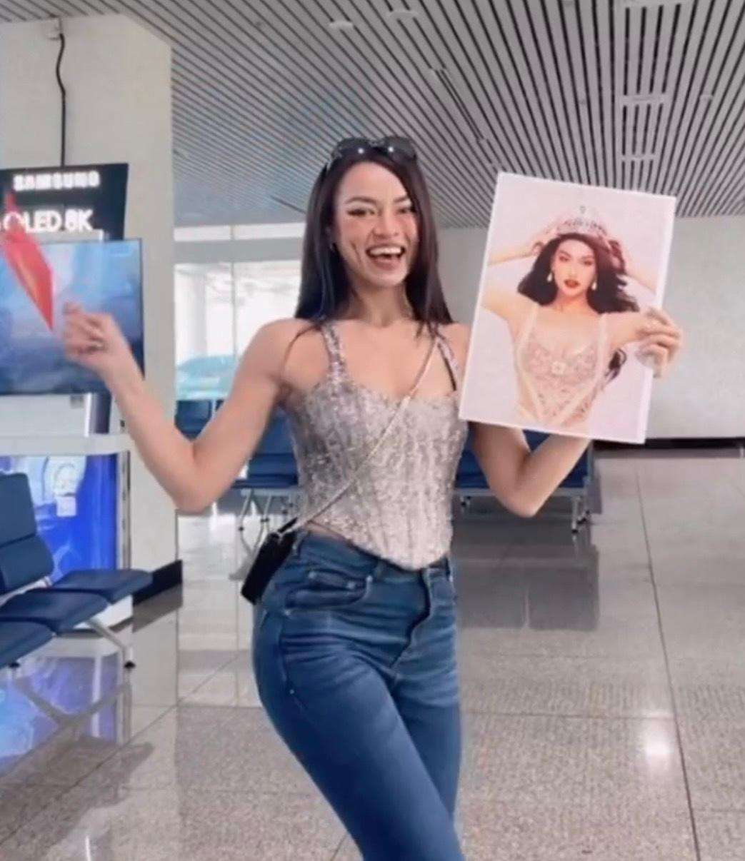 Mai Ngô, Quỳnh Châu sang Indonesia cổ vũ Thiên Ân. Ảnh: FBNV.