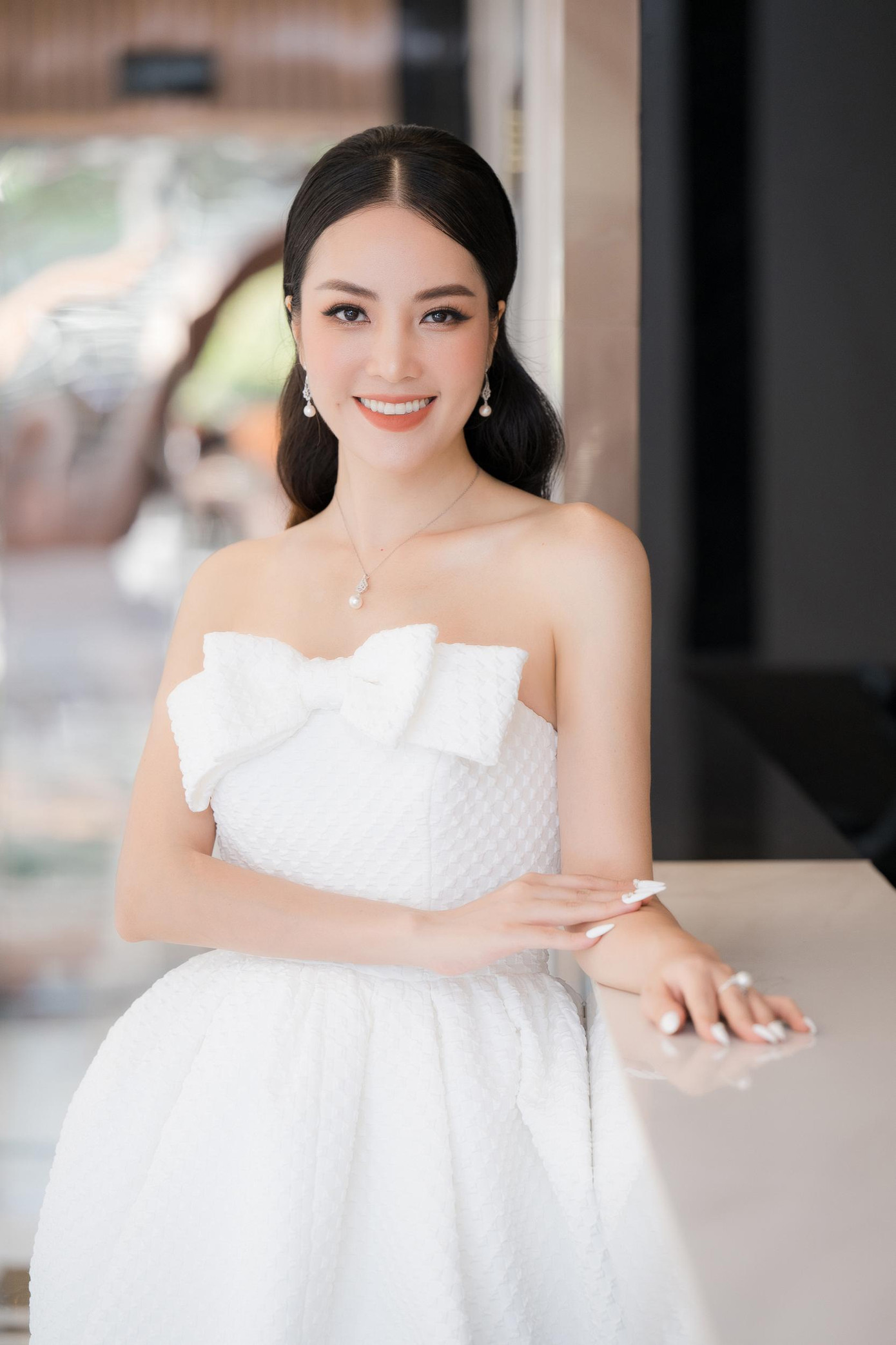 Bước ra từ cuộc thi Hoa Hậu Việt Nam 2008 với vị trí á hậu, Thụy Vân hiện tại là một biên tập viên truyền hình chuyên nghiệp, MC nổi tiếng. Lần thứ 2 trở lại với Hoa hậu Việt Nam, Thụy Vân chia sẻ: "Tôi hào hứng khi trở lại ghế nóng của Hoa hậu Việt Nam. Nhìn sơ bộ, các bạn thí sinh đều trẻ trung, xinh đẹp, gây áp lực cho giám khảo trong việc chọn ra những gương mặt xuất sắc vào chung kết".