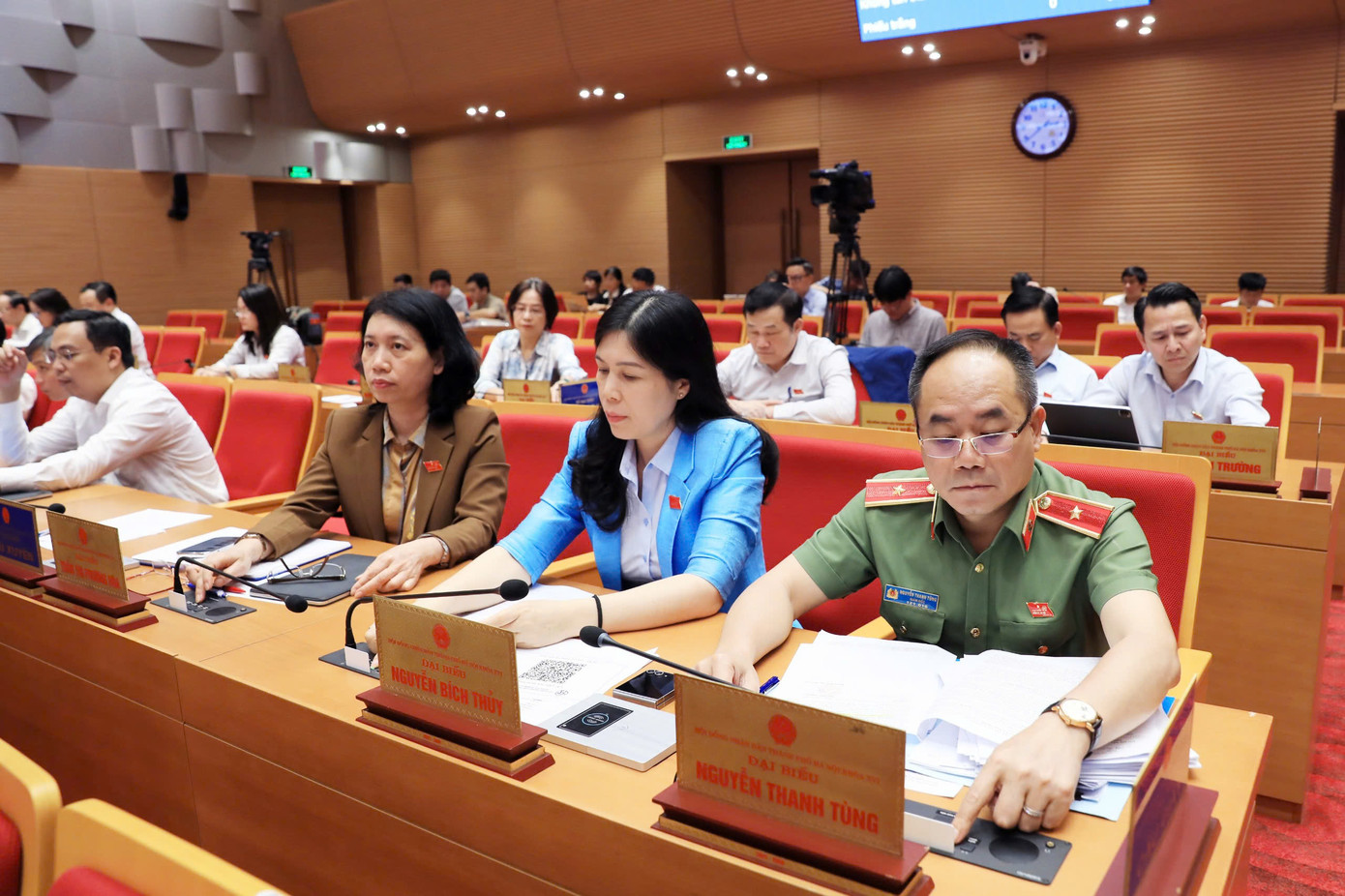 Đại biểu tham dự Kỳ họp thứ 22. Đại biểu tham dự Kỳ họp thứ 22.