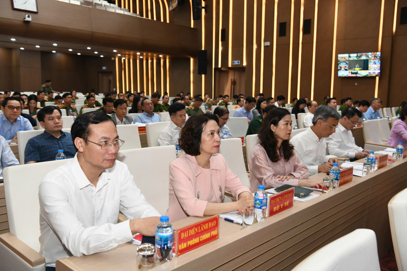 Toàn cảnh Hội nghị.