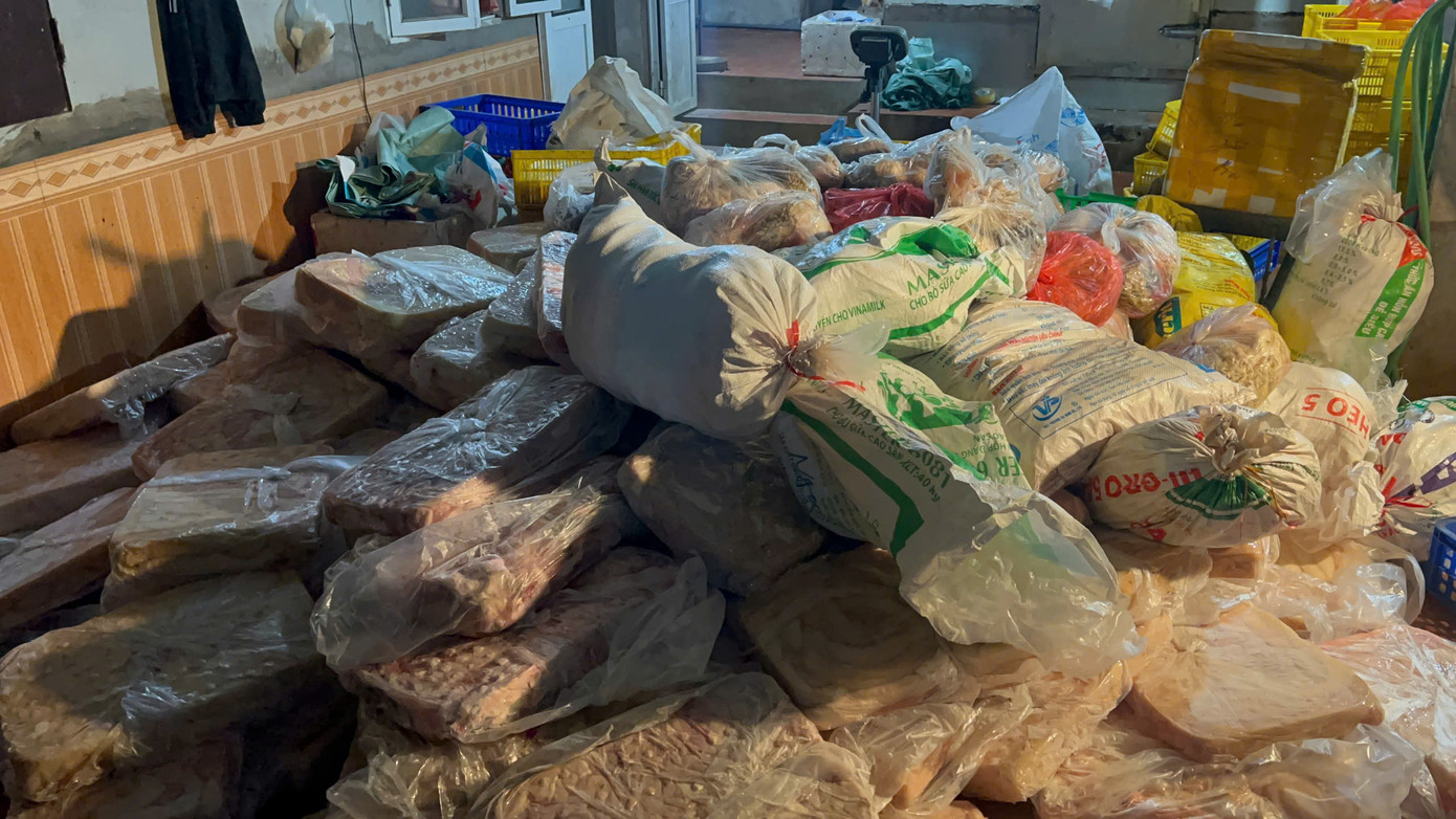 Số hàng bị bốc mùi. Số hàng bị bốc mùi.