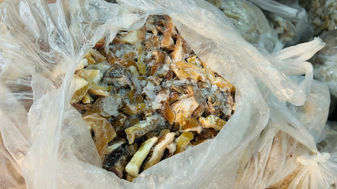 Hiện lực lượng chức năng đang tiếp tục làm rõ vụ việc. Hiện lực lượng chức năng đang tiếp tục làm rõ vụ việc.