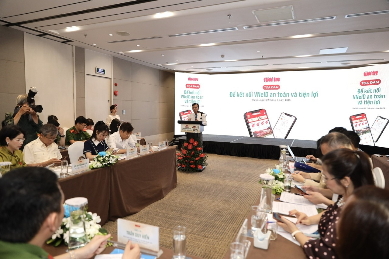 Toàn cảnh buổi tọa đàm do báo Tuổi Trẻ tổ chức ngày 22/4. Ảnh: Danh Khang