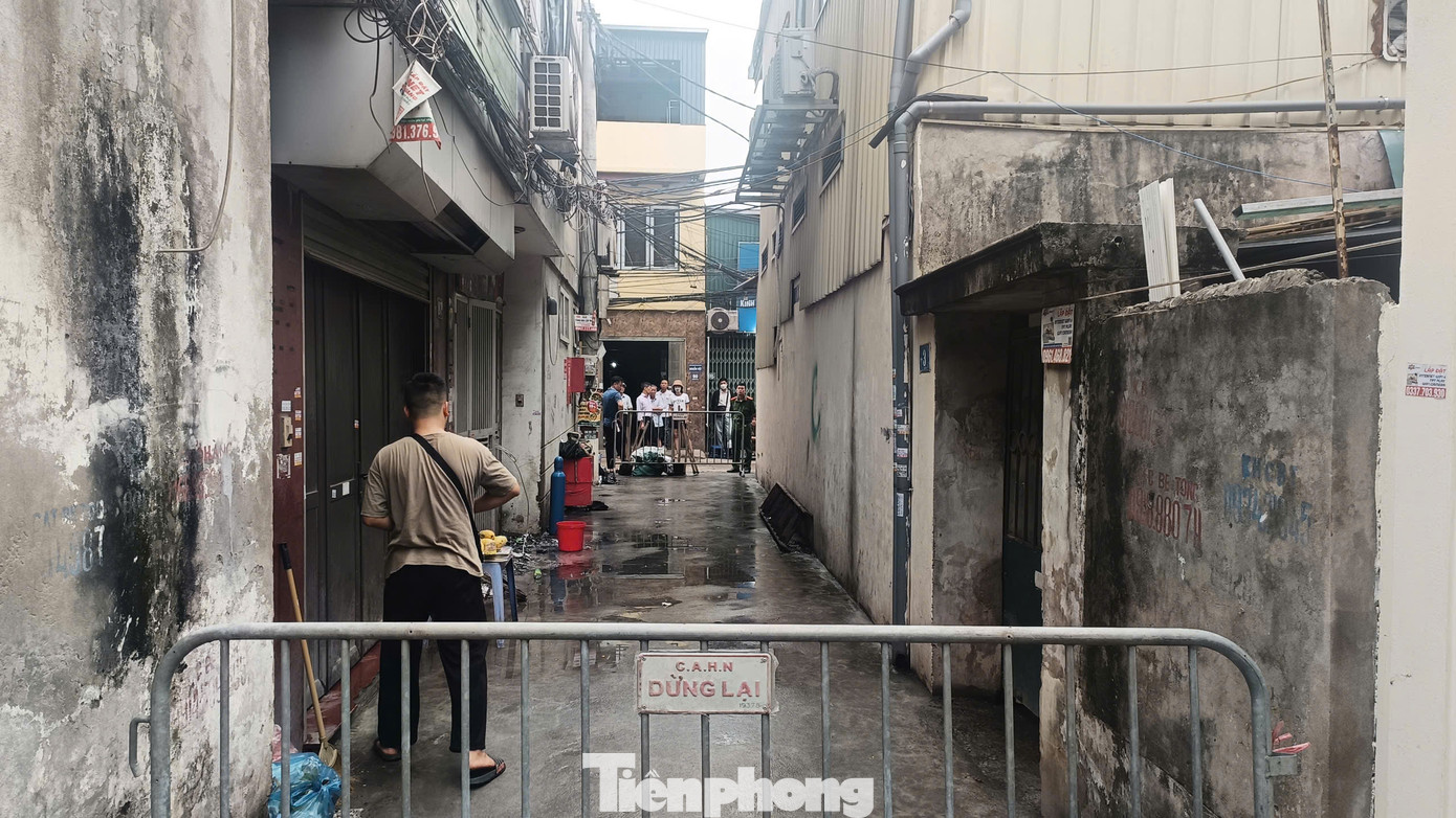 Hiện trường vụ cháy tại phố Định Công Hạ. Ảnh: Thanh Hà