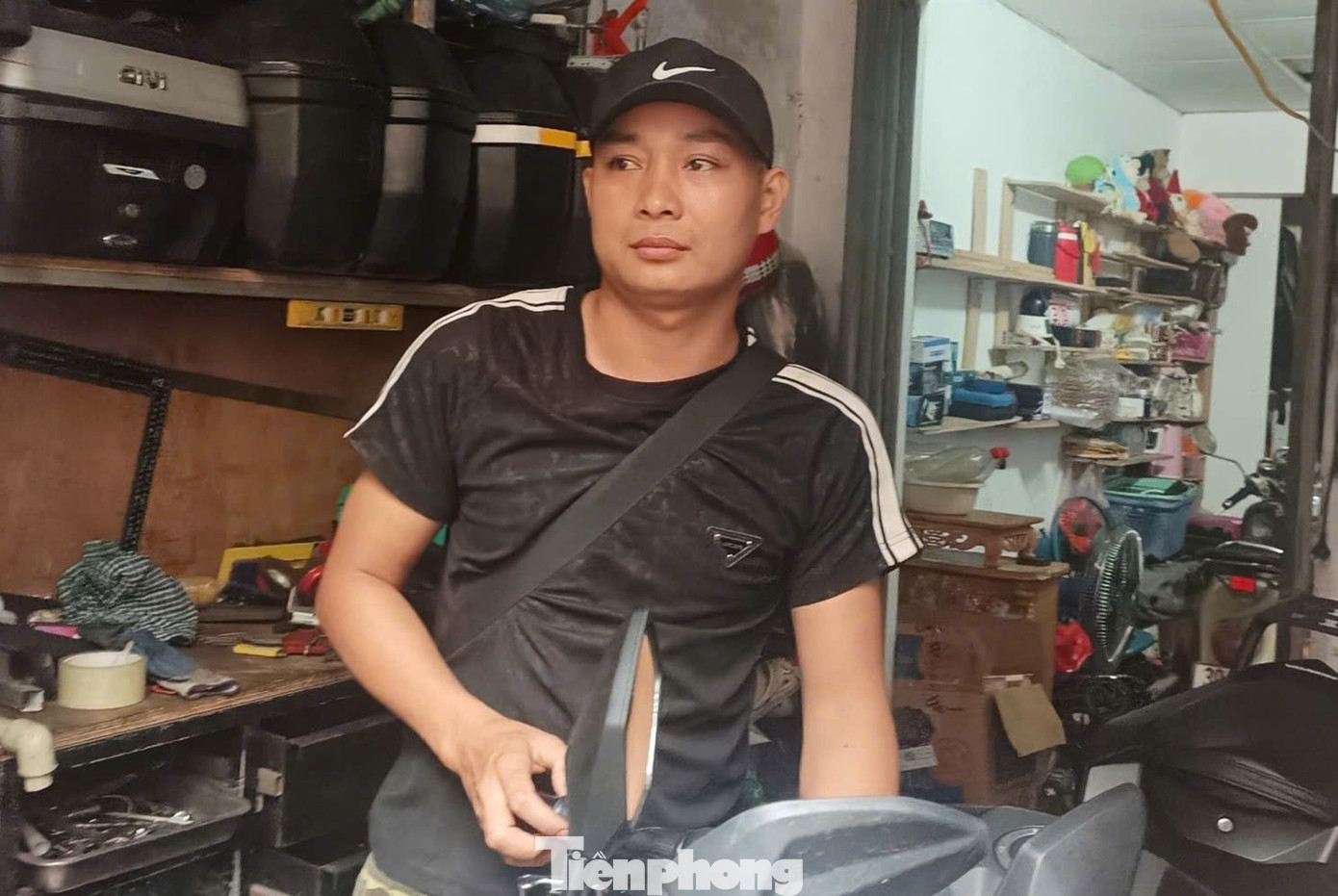 Anh Minh kể lại thời điểm phát hiện vụ hoả hoạn. Anh Minh kể lại thời điểm phát hiện vụ hoả hoạn.