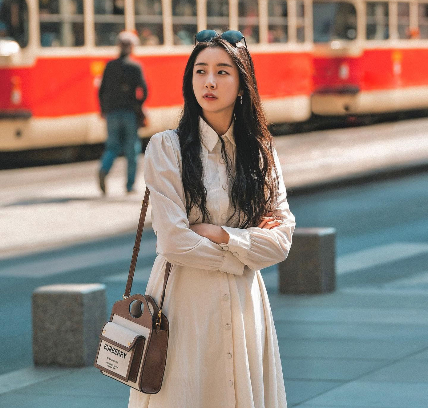 Kim Ga Young là cựu idol từng trải nghiệm mặt tối của Kpop. Ảnh: IG.