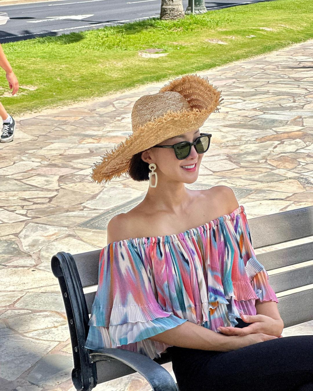 Năm 2021, Lee Si Young giữ vị trí số 1 trong danh sách 6 nữ nghệ sĩ K-biz sở hữu vóc dáng lý tưởng nhất do các huấn luyện viên thể hình bình chọn, do chương trình TMI News thực hiện. Khi tìm kiếm tên Lee Si Young, từ khóa đầu tiên hiện ra liên quan đến vùng cơ thắt lưng. Chuyên gia nhận xét phụ nữ thường rất khó để lộ phần cơ này, điều đó cho thấy nữ diễn viên họ Lee nỗ lực rất nhiều trong tập luyện.