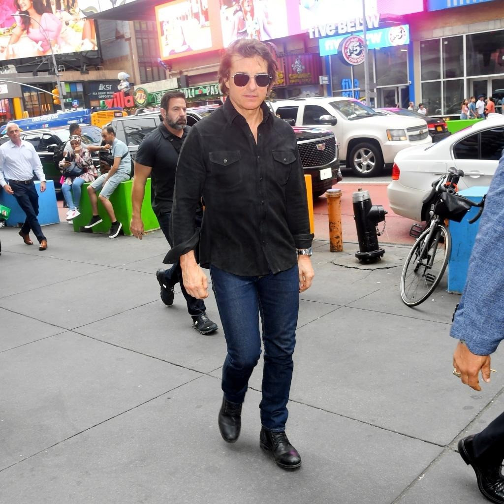 Tom Cruise phong độ ở tuổi 61. Ảnh: BackGrid. Tom Cruise phong độ ở tuổi 61. Ảnh: BackGrid.