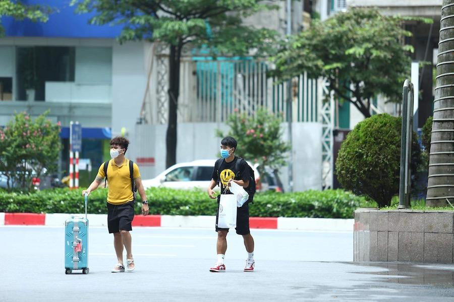 Quang Hải nổi bật với chiếc áo vàng. Anh đã có một bàn thắng tại vòng loại cuối Word Cup. Quang Hải nổi bật với chiếc áo vàng. Anh đã có một bàn thắng tại vòng loại cuối Word Cup.