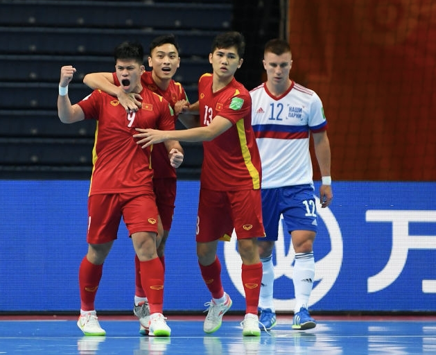 Futsal Việt Nam-Nga 2-3: Tuyển Việt Nam khiến gấu Nga run sợ ảnh 16