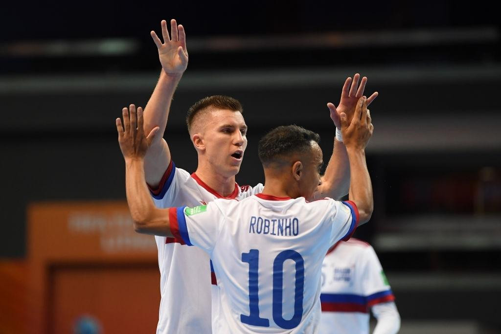 Chishkala ghi bàn nâng tỷ số lên 2-0