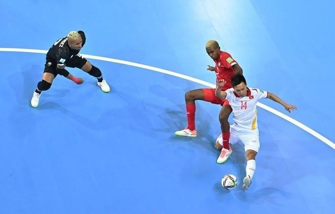 Nguyễn Văn Hiếu sáng cửa nhận giải Bàn thắng đẹp nhất vòng bảng futsal World Cup Nguyễn Văn Hiếu sáng cửa nhận giải Bàn thắng đẹp nhất vòng bảng futsal World Cup