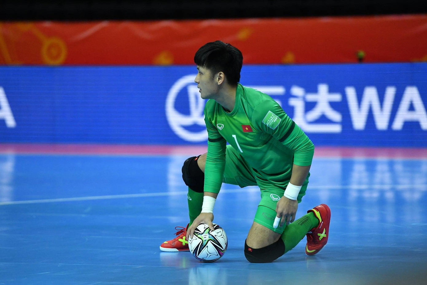 Futsal Việt Nam vs CH Czech 1-1: Tuyệt vời! Futsal Việt Nam vào vòng 1/8 World Cup ảnh 13 Futsal Việt Nam vs CH Czech 1-1: Tuyệt vời! Futsal Việt Nam vào vòng 1/8 World Cup ảnh 13