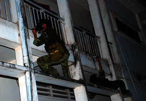 Nhẹ nhàng tiếp cận mục tiêu. Nhẹ nhàng tiếp cận mục tiêu