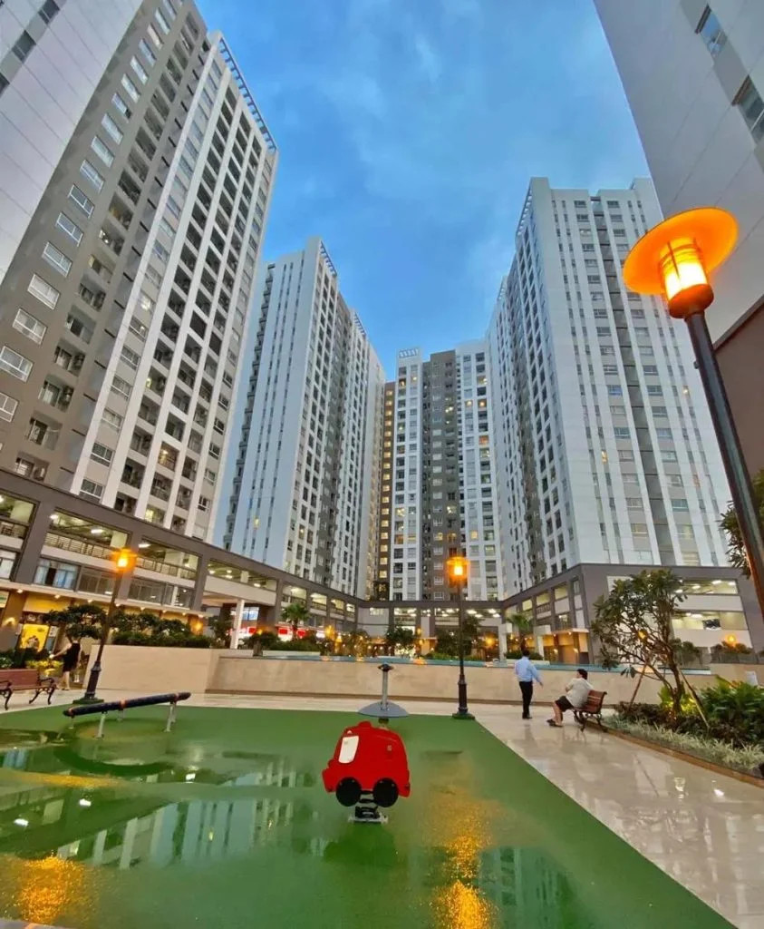 Thanh tra Chính phủ (TTCP) kiến nghị UBND TPHCM truy thu hơn 800 tỷ đồng tiền sử dụng đất còn nợ tại nhiều dự án bất động sản. Thanh tra Chính phủ (TTCP) kiến nghị UBND TPHCM truy thu hơn 800 tỷ đồng tiền sử dụng đất còn nợ tại nhiều dự án bất động sản.