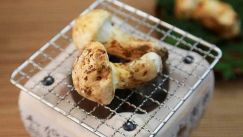 Bát phở 5.000 USD và những món xa xỉ không cần thiết ảnh 2