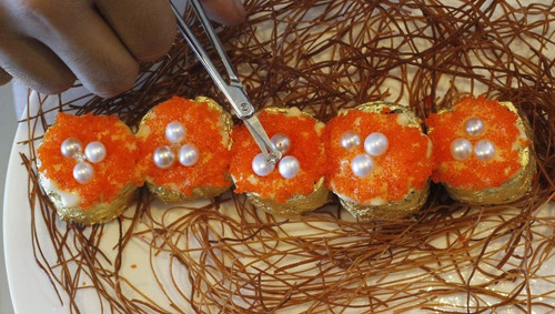 Bát phở 5.000 USD và những món xa xỉ không cần thiết ảnh 3