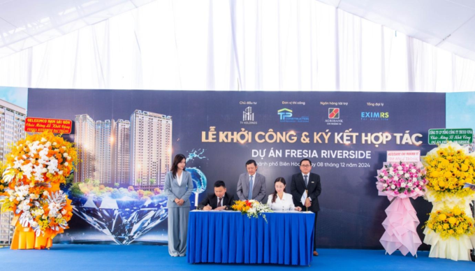 Nghi thức ký kết hợp tác giữa chủ đầu tư TV Holdings và Tổng đại lý tiếp thị phân phối EximRS cho dự án Fresia Riverside.