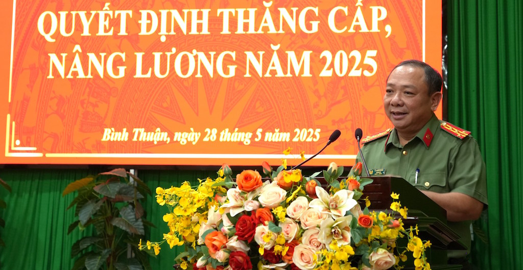 Đại tá Lê Quang Nhân, Giám đốc Công an tỉnh Bình Thuận phát biểu tại buổi lễ.