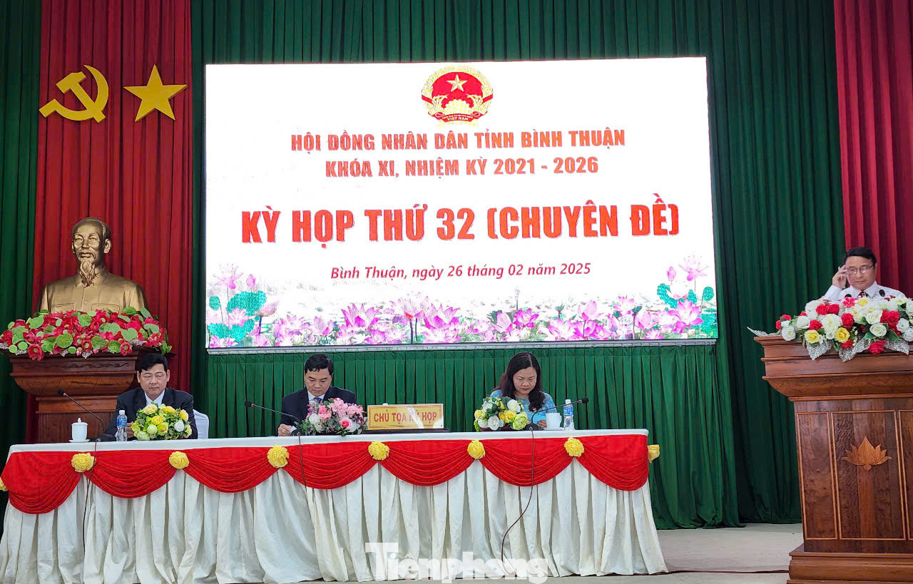 HĐND tỉnh Bình Thuận khoá XI, nhiệm kỳ 2021-2026, tổ chức Kỳ họp thứ 32 (kỳ họp chuyên đề) để bầu Chủ tịch tỉnh.