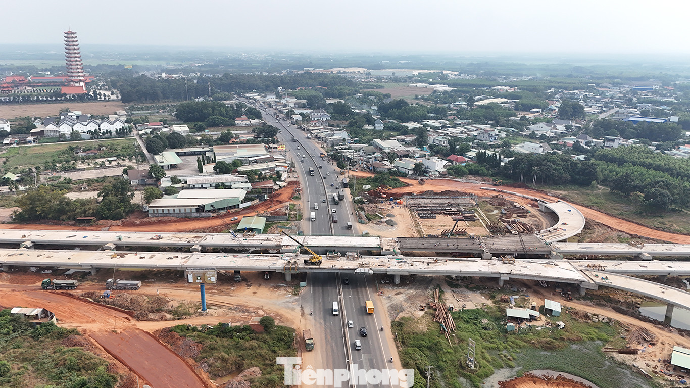 Toàn bộ công trình dự kiến được đưa vào sử dụng từ tháng 12/2025.