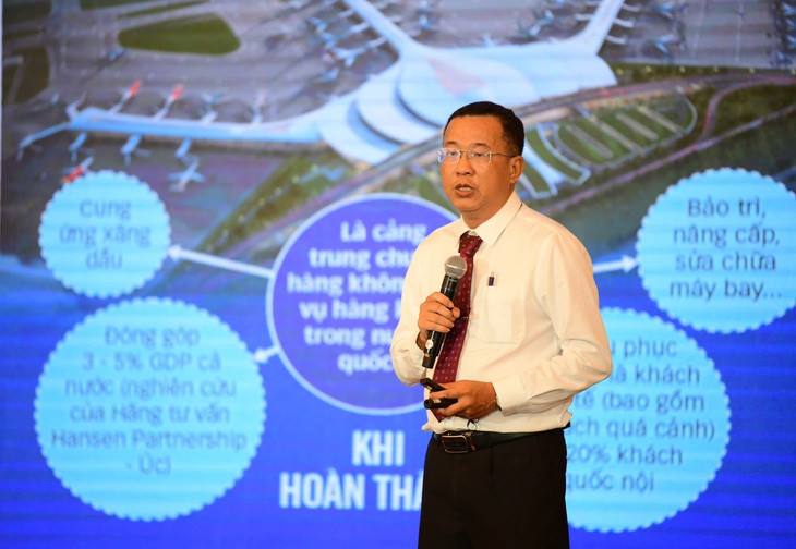 PGS.TS Trần Quang Phú - Phó Hiệu trưởng Trường Đại học Giao thông vận tải TPHCM - phát biểu tại hội thảo. Ảnh: TT.